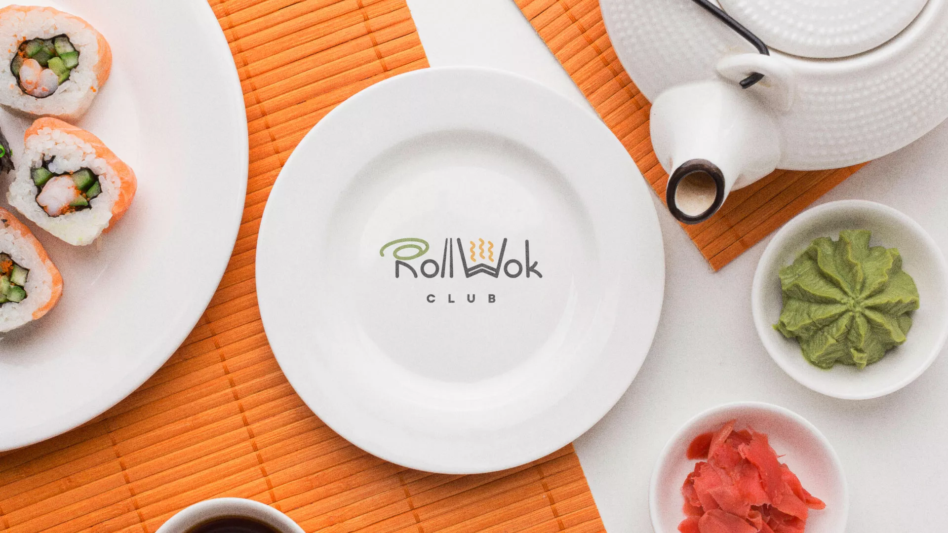Разработка логотипа и фирменного стиля суши-бара «Roll Wok Club» в Зарайске